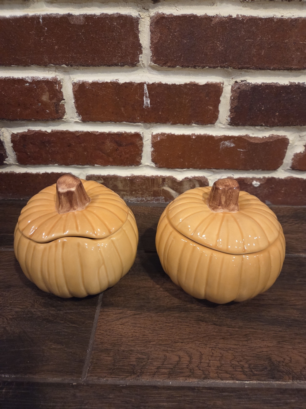 Vintage Williams-Sonoma ceramic pumpkin bowl with Lid